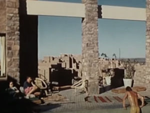 Le Club Med de Ouarzazate avec la casbah de Taourirte en fonds