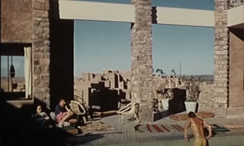 Le Club Med de Ouarzazate avec la casbah de Taourirte en fonds