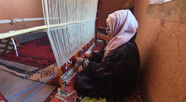 Dar Arbalou - Tapis berbère type Glaoui en fabrication