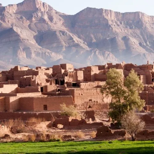 Le ksar de Tamnougalte dans la vallée du Drâa - Par A. Azizi